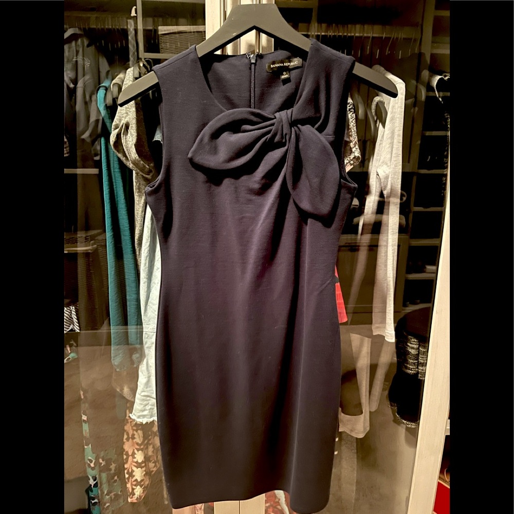 Navy Banana Republic mini dress - EUC!!